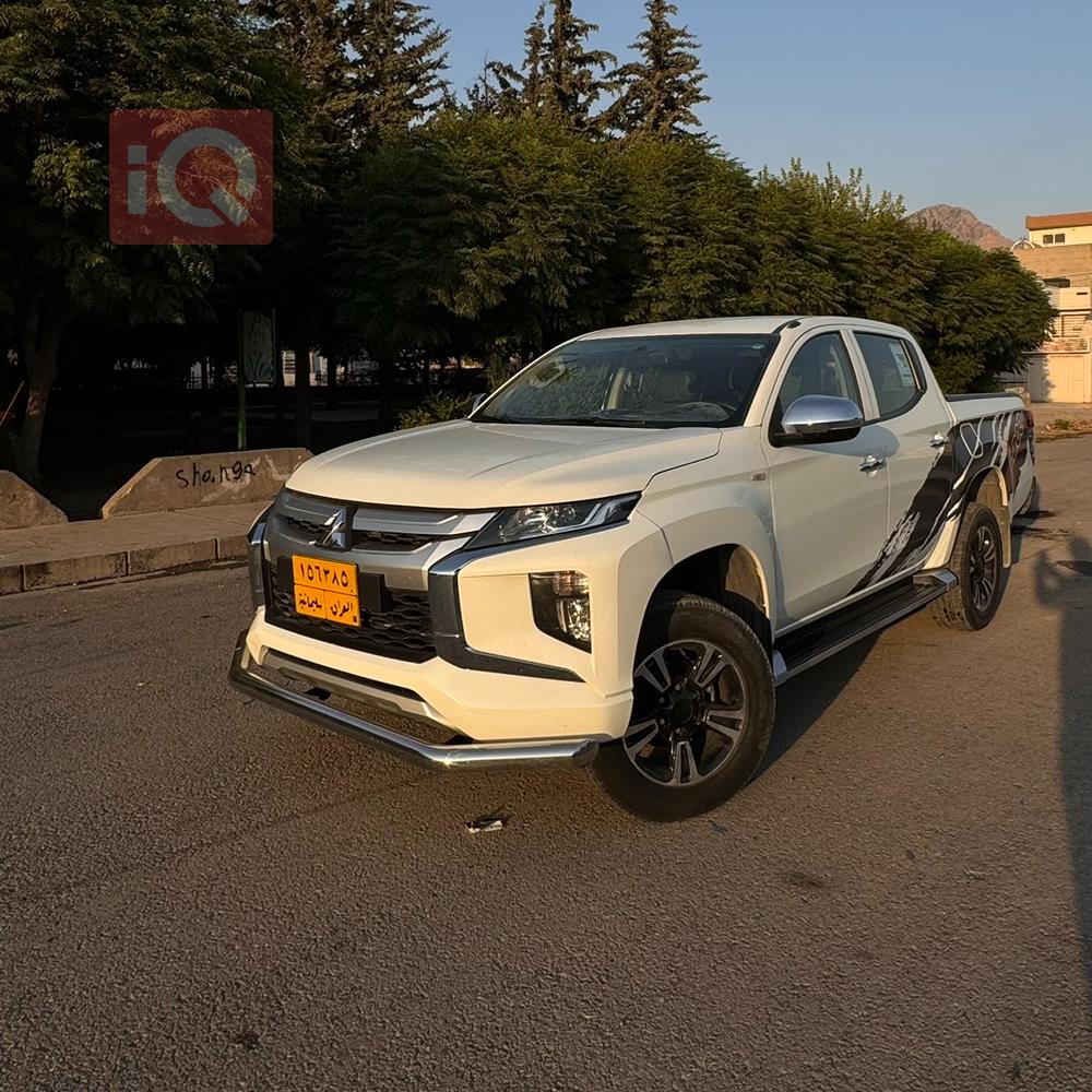 میتسوبیشی L200